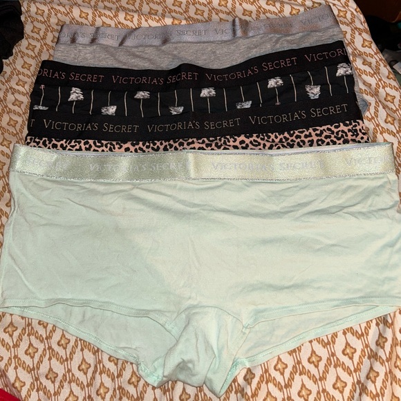 Victoria's Secret Intimates & Sleepwear 4 Pairs Of Victorias Secret